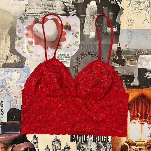 Red dainty Lace Crop Top Cami - Picture 2 of 6